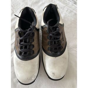 Ladies Foot Joy Golf Cleats. Size 5 Medium.